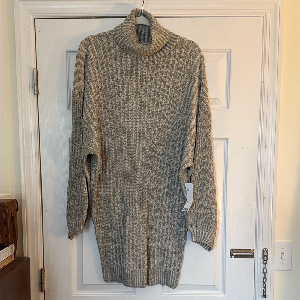 NWT Urban Outfitters Cozy Gray Turtleneck Sweater